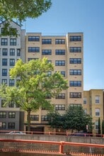 Circle Arms Apartments in Washington, DC - Foto de edificio - Building Photo