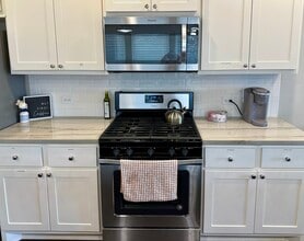 509 Elmhurst Ave in San Antonio, TX - Building Photo - Building Photo