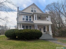 226 Hillside Ave in Torrington, CT - Building Photo