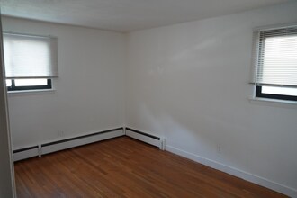 2 Winthrop St in Watertown, MA - Building Photo - Building Photo