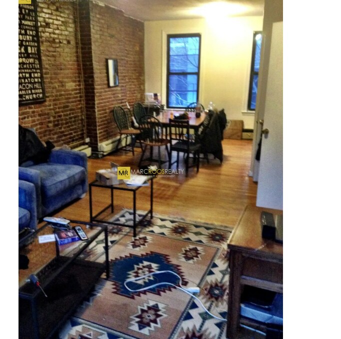 38 Bradford St, Unit 2 in Boston, MA - Foto de edificio