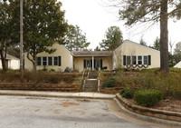 The Oaks in Raleigh, NC - Foto de edificio - Building Photo