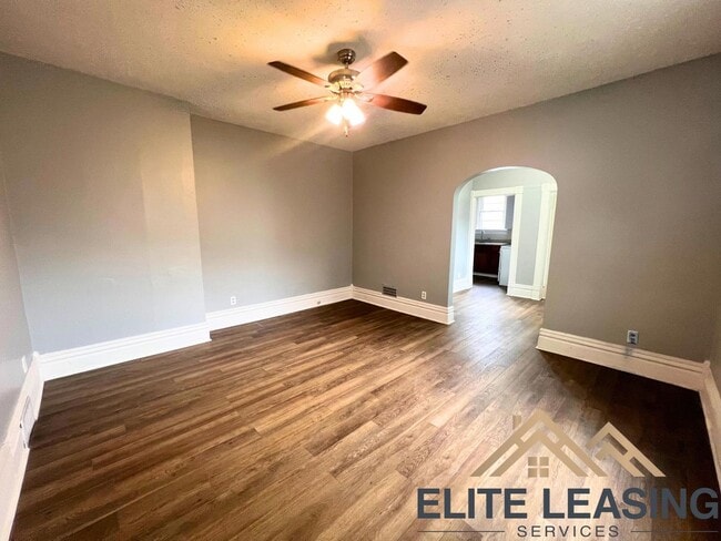 property at 521 SW Tyler St