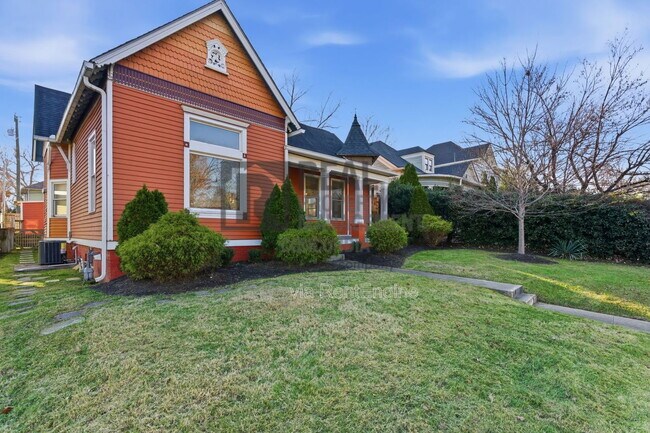 1208 Woodland St in Nashville, TN - Building Photo - Building Photo