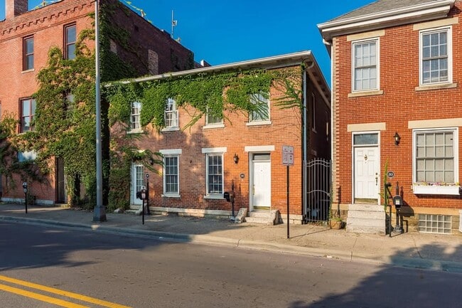 property at 265 S 5th St