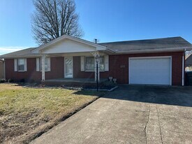 924 Parkway Dr in Owensboro, KY - Building Photo