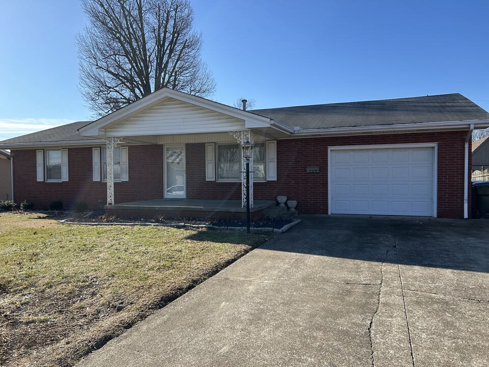 924 Parkway Dr in Owensboro, KY - Building Photo