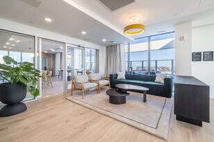 Voda in Ottawa, ON - Building Photo