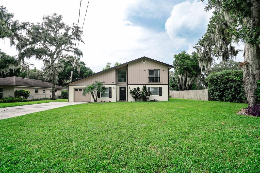 808 Arietta Dr in Auburndale, FL - Building Photo