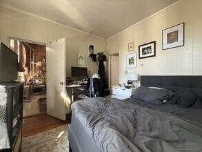 14 S Huntington Ave, Unit 4 in Boston, MA - Foto de edificio - Building Photo