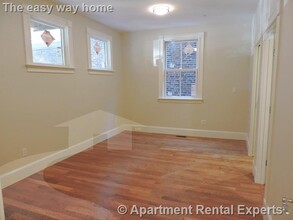 472 Green St, Unit 1 in Cambridge, MA - Building Photo - Building Photo