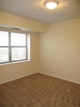 Tiffany Apartments in Pittsburgh, PA - Foto de edificio - Building Photo