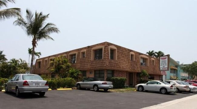 property at 100 Isle of Venice Dr