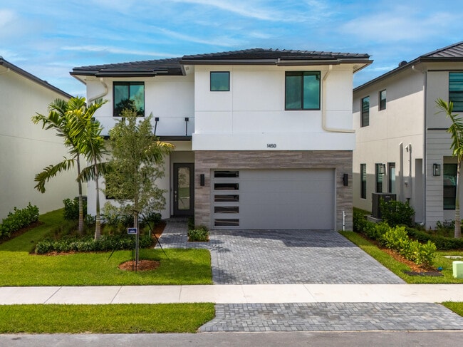 property at 1450 SW 23rd St