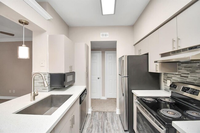 property at 3225 Woodland Park Dr
