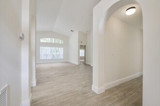 172 Jones Creek Dr in Jupiter, FL - Building Photo - Building Photo