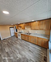 833 N Valley Ave in Olyphant, PA - Building Photo