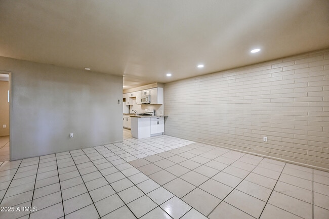 430 W 3rd St in Mesa, AZ - Building Photo - Building Photo