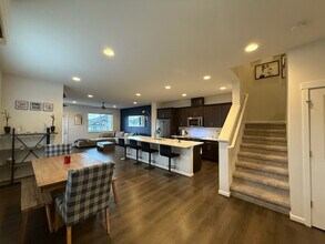 22328 88th Ave S in Kent, WA - Building Photo - Building Photo