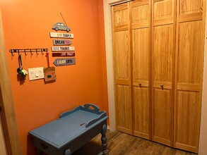 1087 N Hoosac Rd in Williamstown, MA - Building Photo - Building Photo