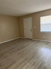 305 Helena Ct in Sanford, FL - Building Photo - Building Photo