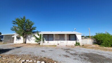 6720 Conestoga Pkwy in Pahrump, NV - Building Photo - Building Photo