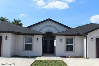 627 SE 13th Terrace in Cape Coral, FL - Foto de edificio - Building Photo
