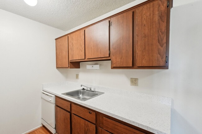 Bridgewood Apartments