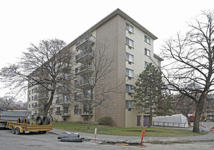 The Bahama Apartments in Montréal, QC - Building Photo - Building Photo