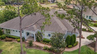 2702 Prestwick Dr in Lakeland, FL - Building Photo