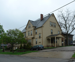 755 Broadway Ave in Bedford, OH - Building Photo - Building Photo