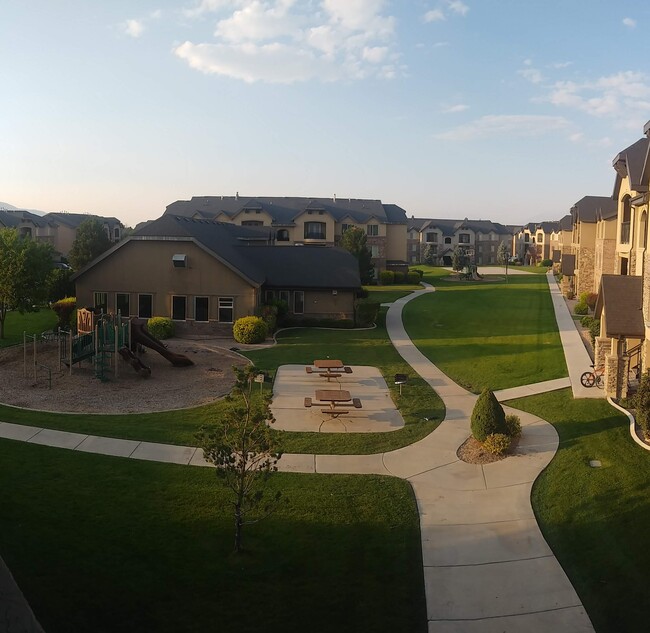 1045 S 1700 W in Payson, UT - Building Photo - Building Photo