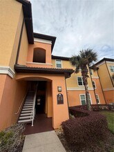 5475 Vineland Rd, Unit 8209 in Orlando, FL - Building Photo - Building Photo