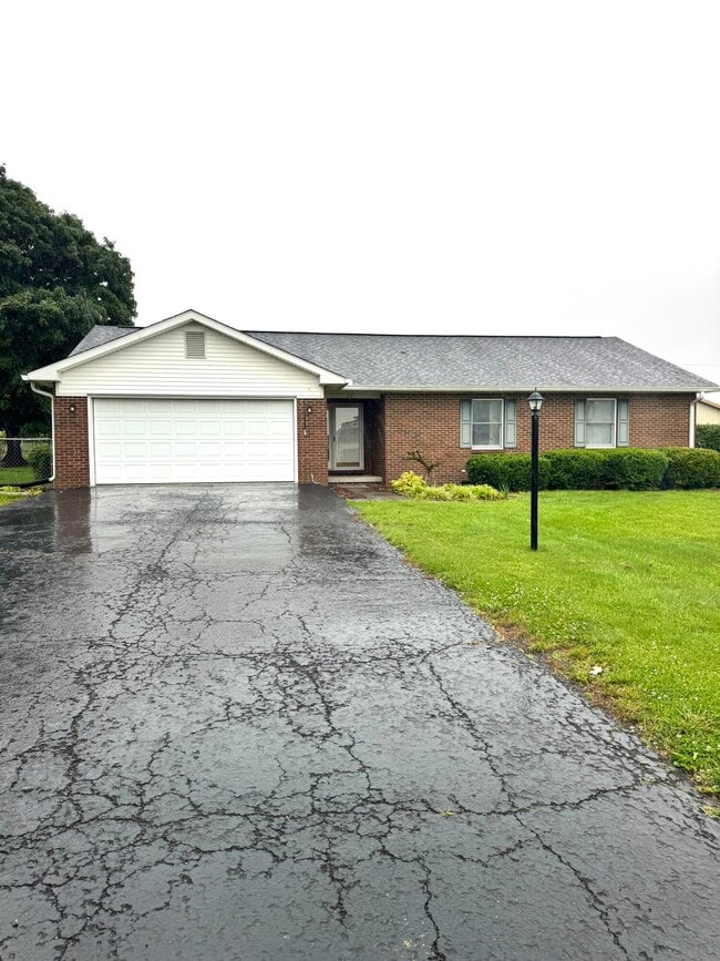 210 Talmage-Mayo Rd in Harrodsburg, KY - Building Photo - Building Photo