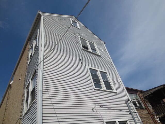 1945 W Cermak Rd in Chicago, IL - Foto de edificio - Building Photo