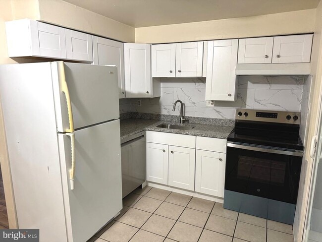 205 Ridge Ave in Perkasie, PA - Building Photo - Building Photo