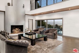 11955 Pinnacle Pl in Beverly Hills, CA - Building Photo - Building Photo