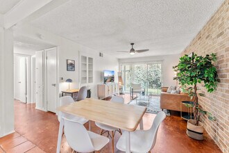 500 S Congress Ave in Austin, TX - Foto de edificio - Building Photo