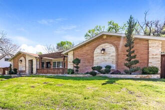 5216 Blue Valley Ct in Fort Worth, TX - Building Photo - Building Photo