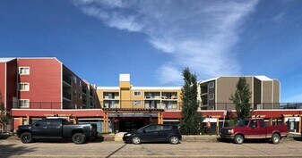 Unchaga Court in Dawson Creek, BC - Building Photo