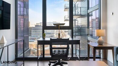 513 S Damen Ave, Unit 916 in Chicago, IL - Building Photo - Building Photo