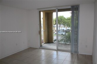 11177 SW 8th St, Unit 206 in Pembroke Pines, FL - Building Photo - Building Photo