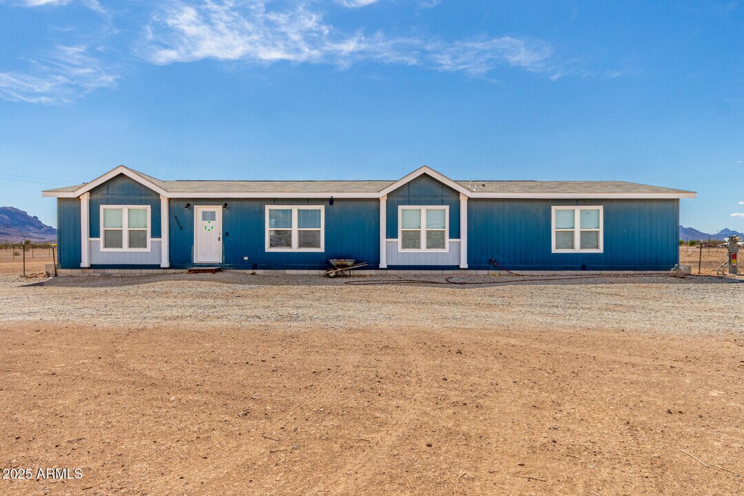 3218 N 424th Ave in Tonopah, AZ - Building Photo