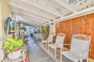 2374 Sunrise Dr in West Palm Beach, FL - Building Photo - Building Photo