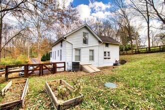 7249 State Rd in Cincinnati, OH - Building Photo - Building Photo