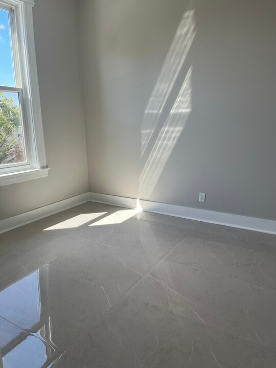 433 67th St, Unit 2 in West New York, NJ - Building Photo