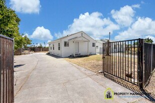 6604 Stacy Ave in Sacramento, CA - Building Photo