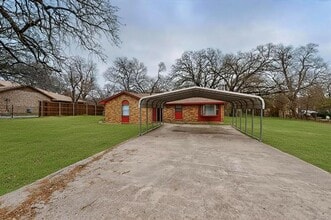 1706 Shepherd Ln in Dallas, TX - Building Photo - Building Photo