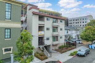 2540 Regent St in Berkeley, CA - Building Photo