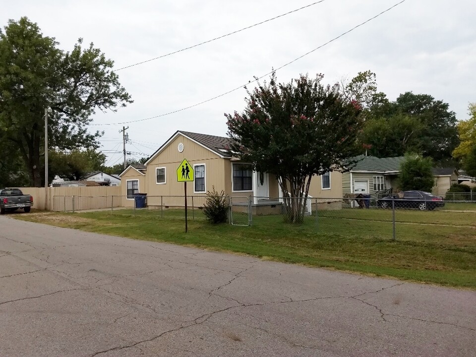 4720 Berkley Ave in Fort Smith, AR - Foto de edificio